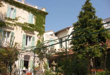 Au Saint Roch - Hôtel et Jardin