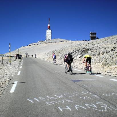 Wielrennen: Beklimming van de Mont Ventoux vanuit Sault