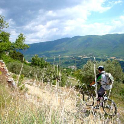 VTT n°57 - Le plateau de Caseneuve