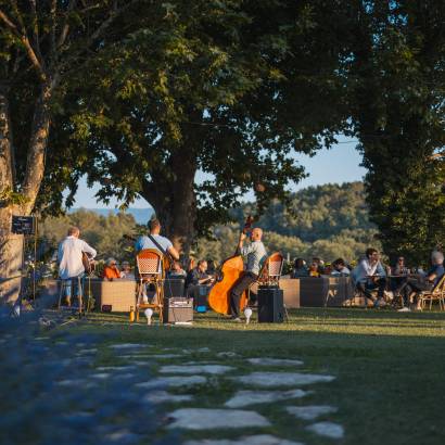 Musique live au jardin - SuperVan Musique live au jardin - SuperVan