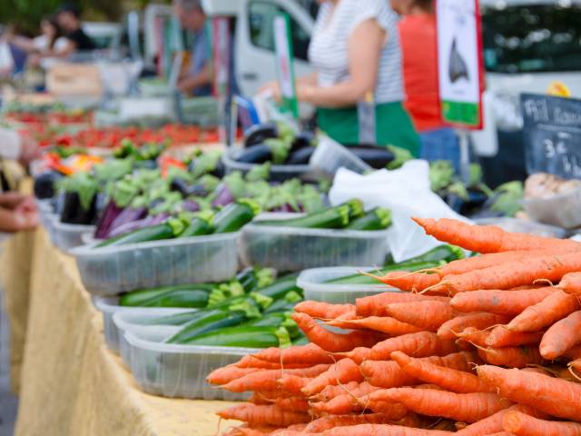 Marché paysan de Vedène ©@Mairie de Vedène