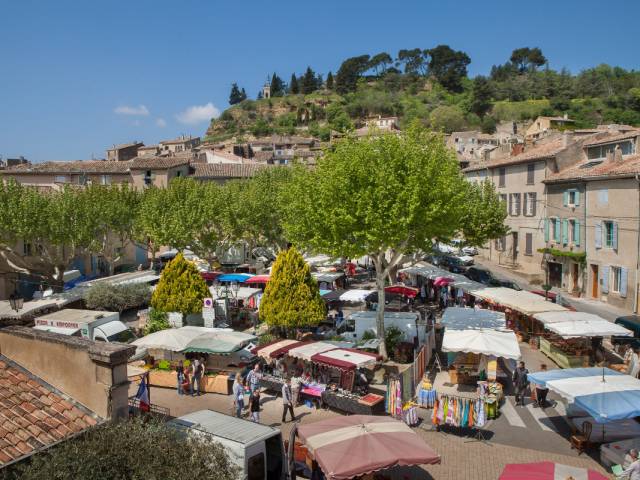 Weekly Market at Cadenet ©Mairie de Cadenet