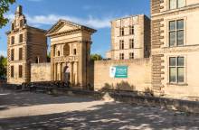 Château de La Tour d'Aigues
