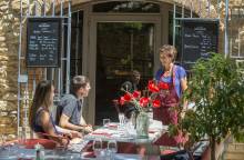 Les Acacias Restaurant