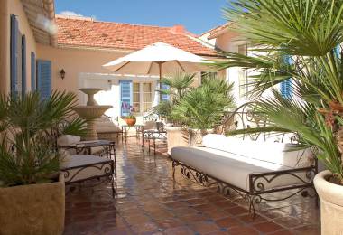 Best Western le Comtadin Hôtel