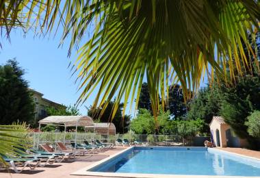 Hôtel & Appart Court'Inn Suites
