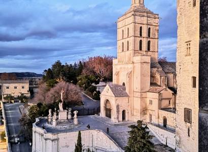 Basilique Métropolitaine Notre-Dame des Doms