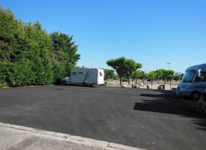 Aire camping-car municipale