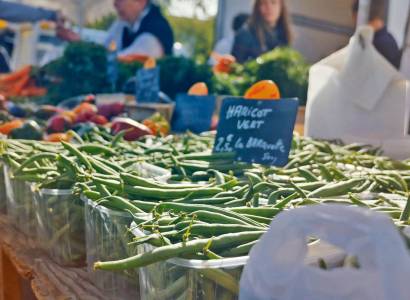 Marché paysan de Coustellet du dimanche matin