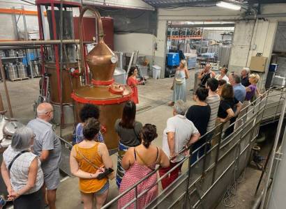 Visite guidée de la distillerie Maison Manguin