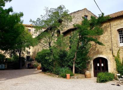 Domaine Saint-Pierre D'escarvaillac