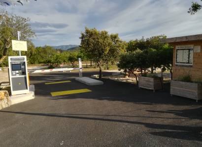 Aire de Services Les Hautes Garrigues