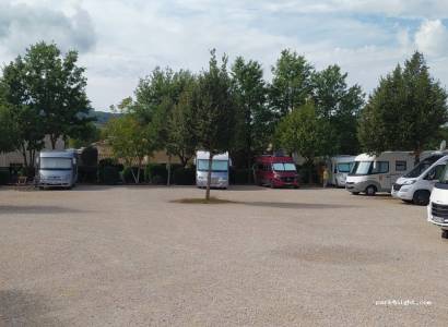 Aire de stationnement camping-cars municipale de Vaison-La-Romaine