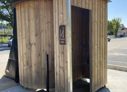 Toilettes publiques : Parc du Grenouillet