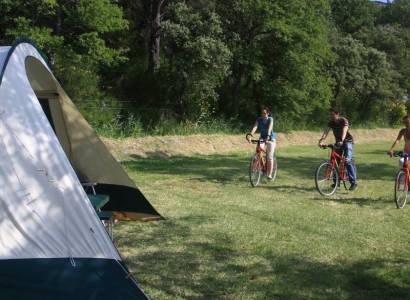 Aire de stationnement pour camping-cars