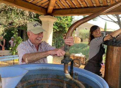 Atelier distillation de lavande à l'ancienne