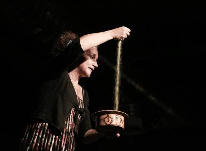 Un verre et des histoires avec Aïni Iften et Nathalie Waller