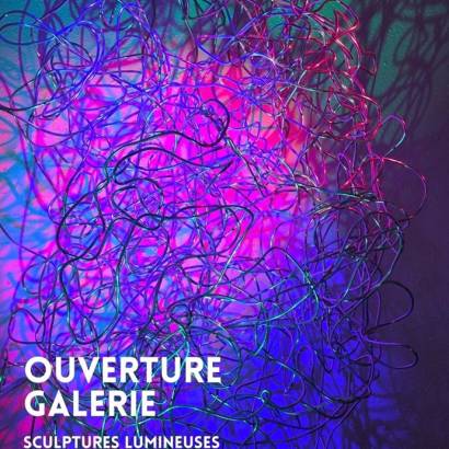 Exhibition of immersive light sculptures