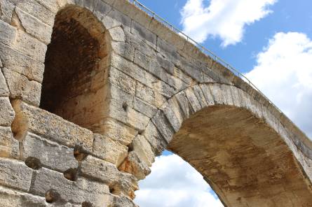 Pont Julien