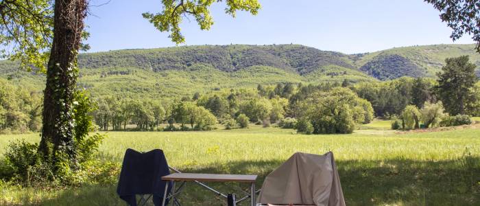Aire naturelle Le Bois de Sibourg - Céreste - Camping - Provence Toerisme