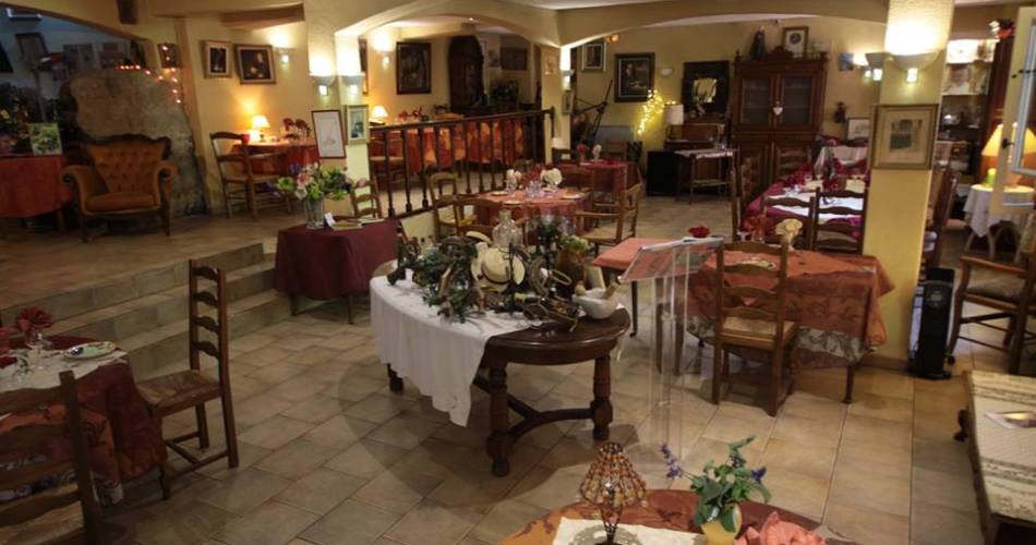 Auberge des Papes@Marie et Gérard NICOLAS DI PAOLO