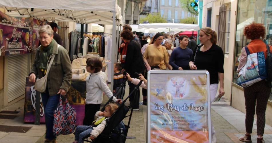 Mercredi : Marché hebdomadaire de Valréas@Mairie de Valréas