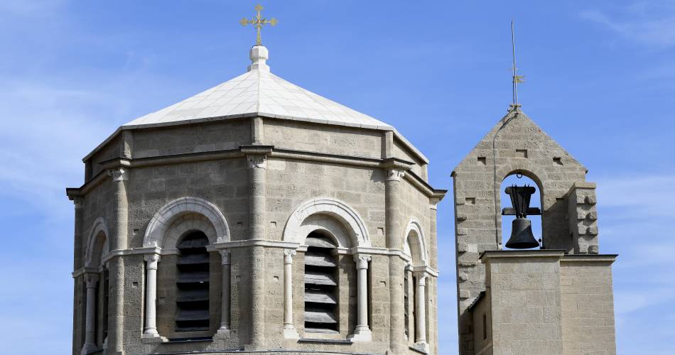 Cathédrale Notre-Dame et Saint-Véran@D. Gemignani