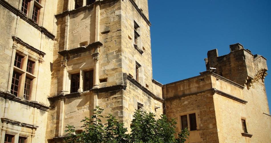 Castle of Lourmarin@Droits Gérés Fond. Laurent-Vibert