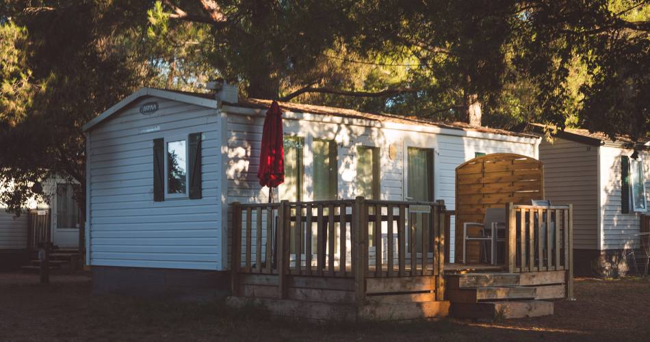 Campsite Les Chênes Verts@Droits Gérés OT LUB