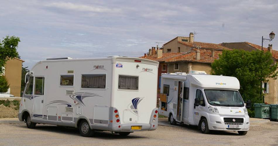Aire de Service Camping Car@Mairie de Malemort du Comtat