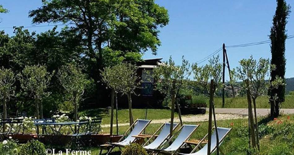 Die Ferme aux Lavandes mit botanischem Lavendelgarten@Ferme aux lavandes