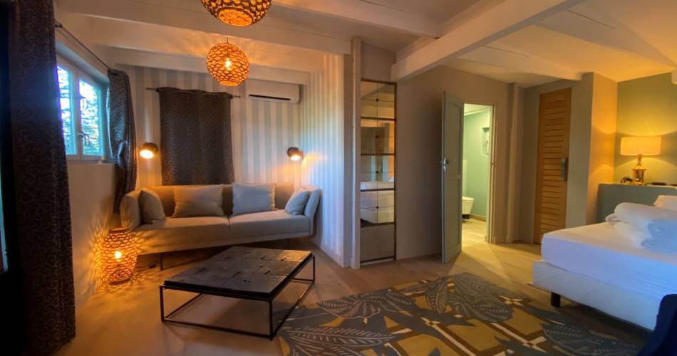 Maison de Crillon@MITROVIC