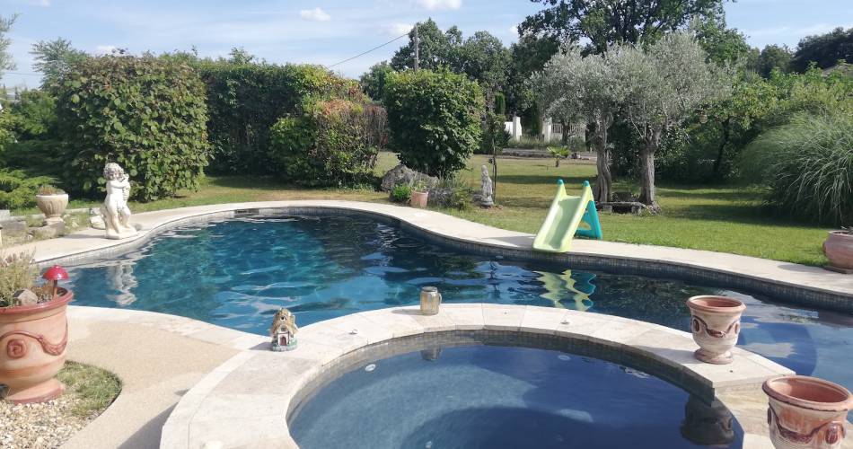 Le lutin sur le toit@Mme Navari