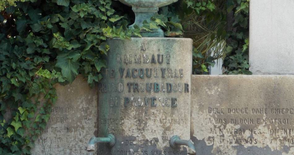 Le village de Vacqueyras@J.Voeux Ventoux Provence