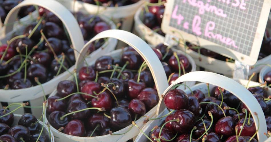 Festival de la Cerise et du terroir (Kirschenfest)@Droits gérés Alain Hocquel - Collect ADT