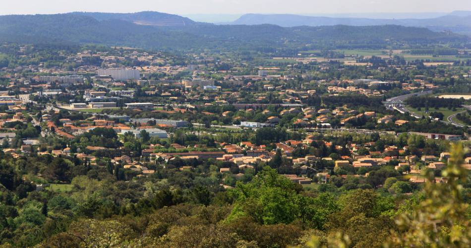 Itinéraire touristique : Les villages médiévaux de la Provence des Papes@HOCQUEL Alain - Vaucluse Provence