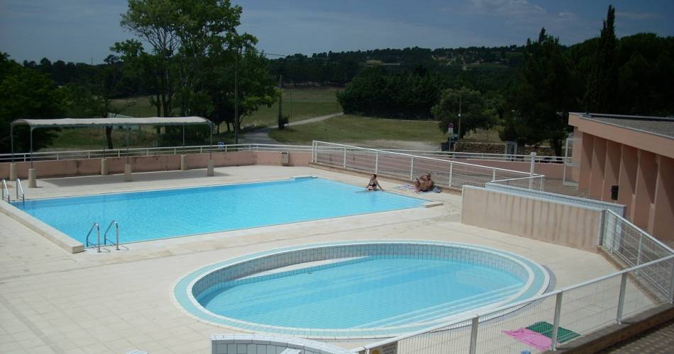 Outdoor public swimming-pool@Mairie de Bedoin