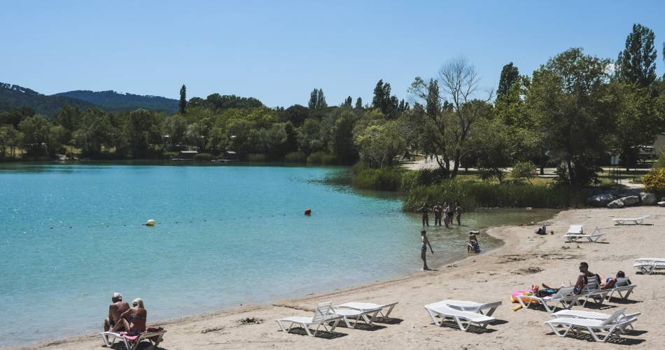 De watervlakte van de camping Val de Durance@Office de Tourisme - Luberon Sud Tourisme
