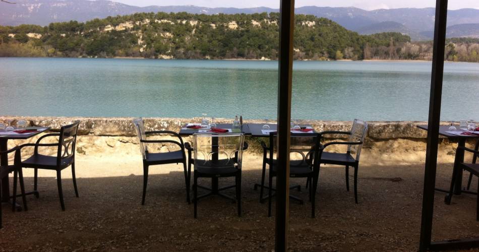 Le Café du Lac@Droits Gérés Morelle