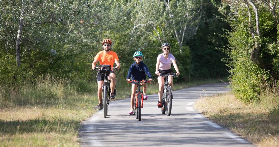 Circuit Vélo - La Voie Verte de Caderousse@HOCQUEL A VPA