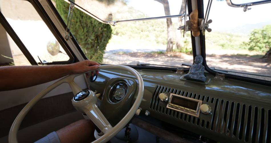 Explore the vineyards in a VW convertible bus@Thibault TOUZEAU