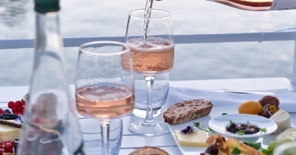 Compagnie des Grands Bateaux de Provence - Lunch or Dinner Cruises@®grandsbateauxdeprovence