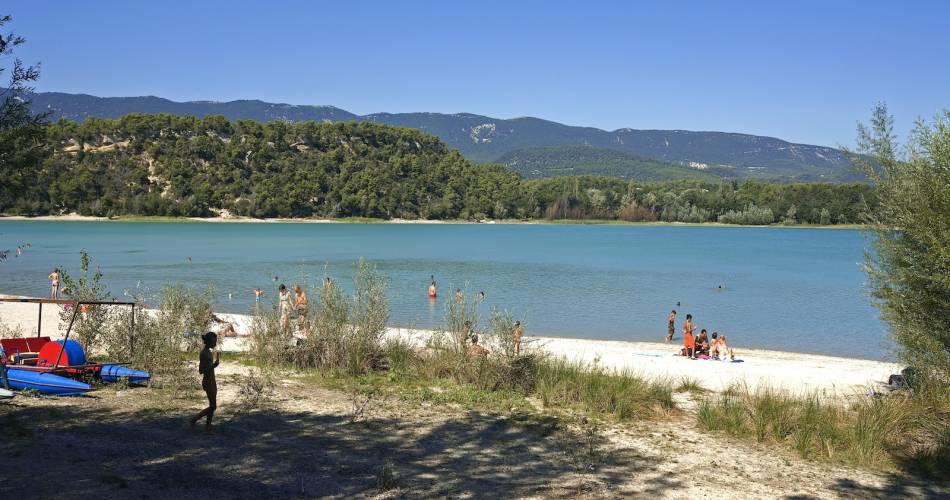 Het meer van La Bonde@droits gérés OT LUB - etang; bonde; lac; baignade; cabrieres d'aigues; luberon; vaucluse