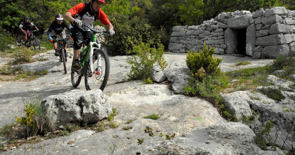 Etape 4 : Sault/St-Saturnin-les-Apt Traversée de Vaucluse e-bike@W. Fautre