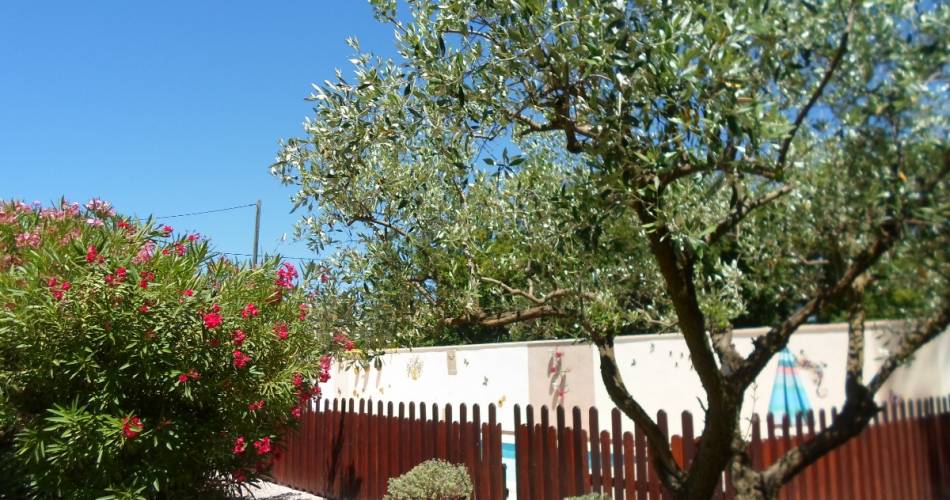 Résidence le Théâtre - Côté Piscine@Clévacances