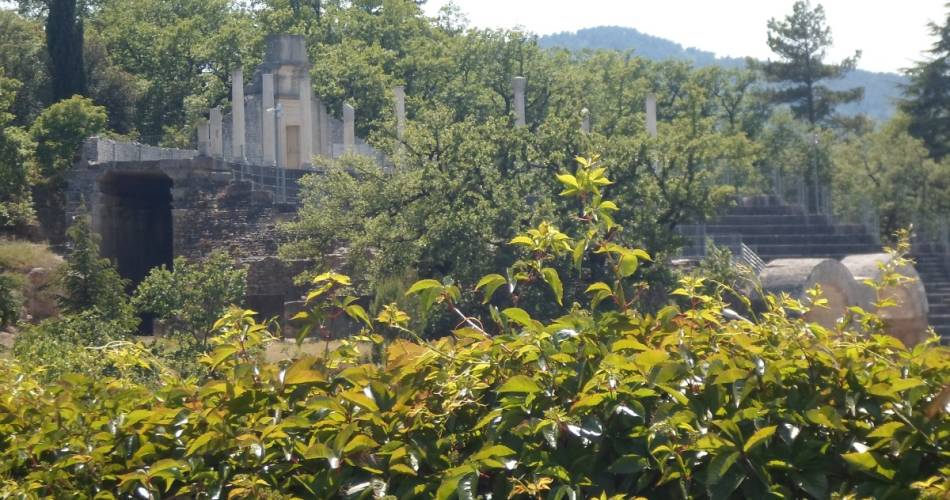 Résidence le Théâtre - Côté Piscine@Clévacances