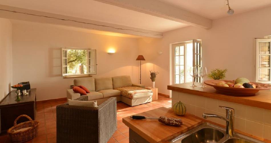 La Maison des Pins - La Bergerie des Dentelles@M Hornickel