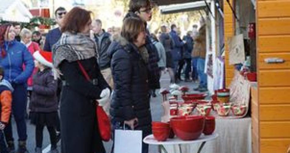 Les Noëls Insolites (Unusual Christmases) : The food market@Mairie de Carpentras