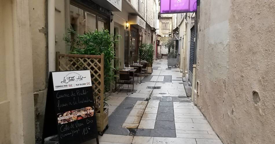 Restaurant La Table Hot - Wine bar@©librededroits