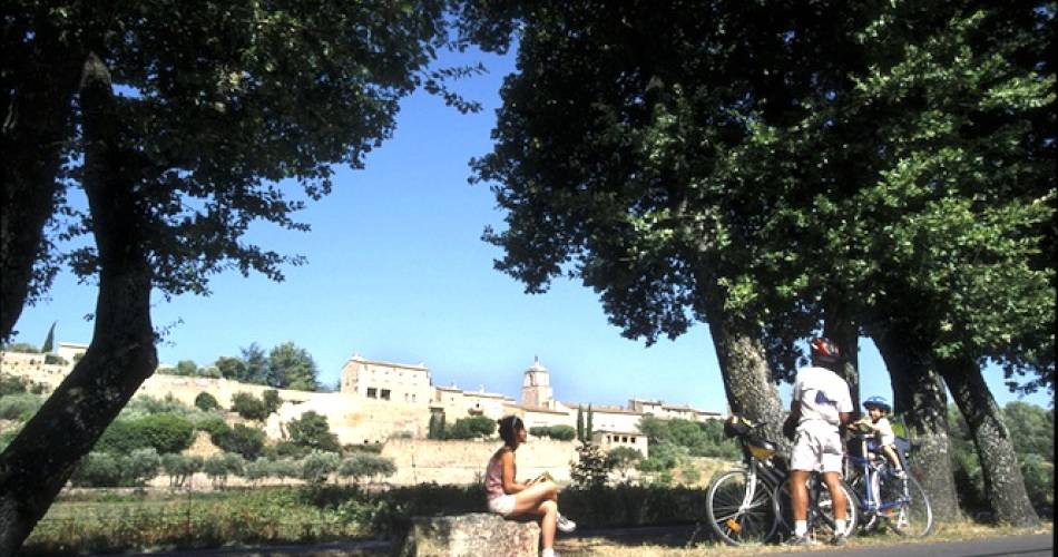 Tour the Luberon by bike in total freedom@Chemins du sud